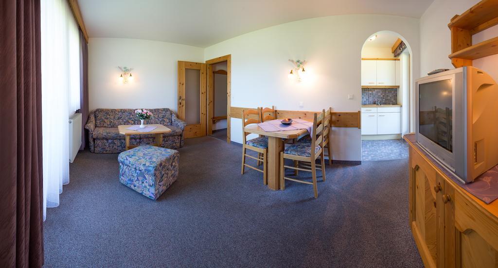 Pension Roasthof Neustift im Stubaital Ruang foto
